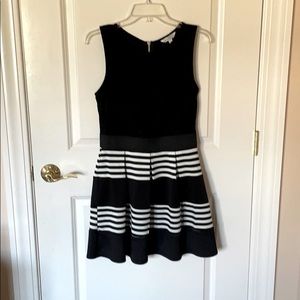 Sleeveless dress